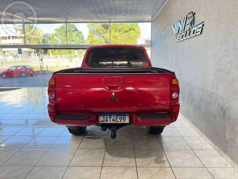 MITSUBISHI - TRITON HPE 3.2 TURBO DIESEL - 2012/2013 - VERMELHA - R$ 99.900,00