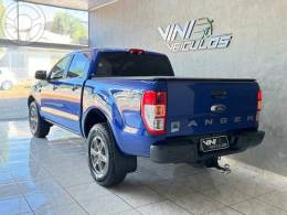 FORD - RANGER XLS 2.2 4X4 AT - 2017/2018 - AZUL - R$ 130.000,00