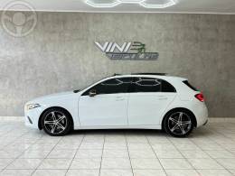 MERCEDES - A 250 2.0 TURBO - 2019/2020 - BRANCA - R$ 199.900,00