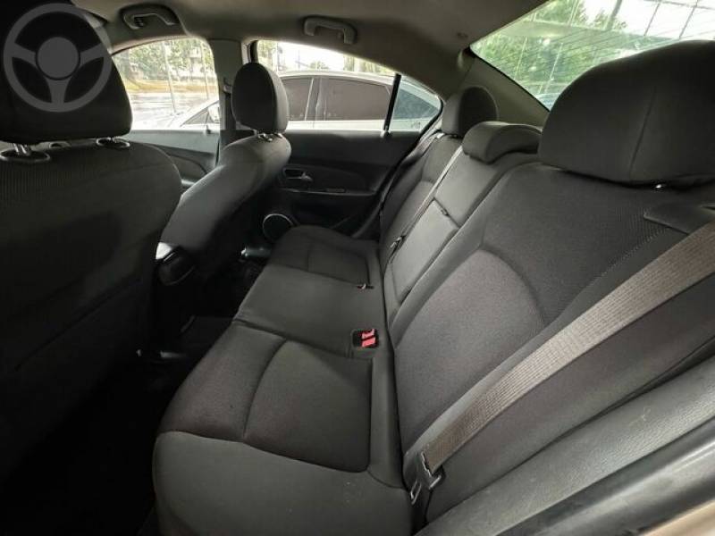 CHEVROLET - CRUZE LT 1.8 FLEXPOWER - 2011/2012 - BEGE - R$ 50.000,00