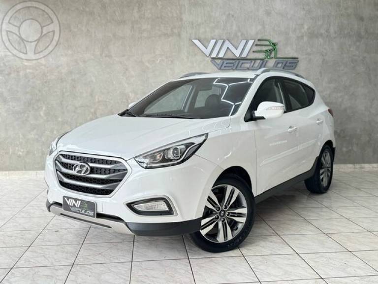 HYUNDAI - IX35 GLS 2.0 FLEX AT - 2017/2018 - BRANCA - R$ 89.900,00