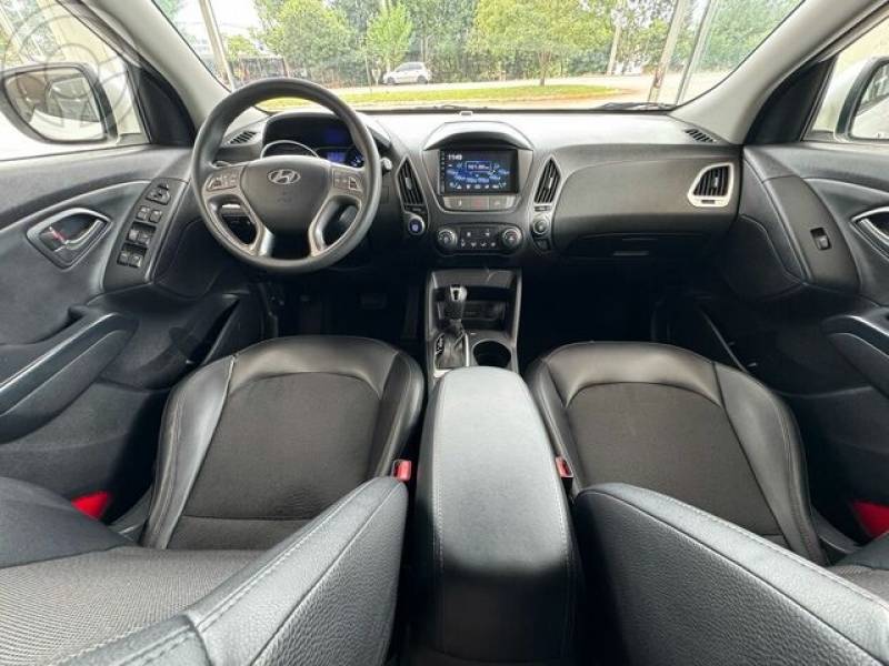 HYUNDAI - IX35 GLS 2.0 FLEX AT - 2017/2018 - BRANCA - R$ 89.900,00