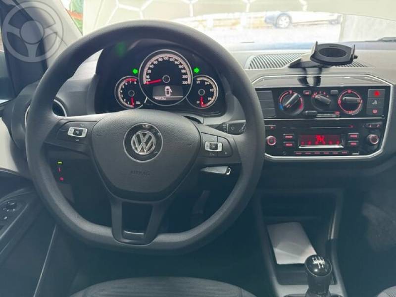 VOLKSWAGEN - UP 1.0 TOTAL FLEX - 2019/2020 - BRANCA - R$ 55.900,00