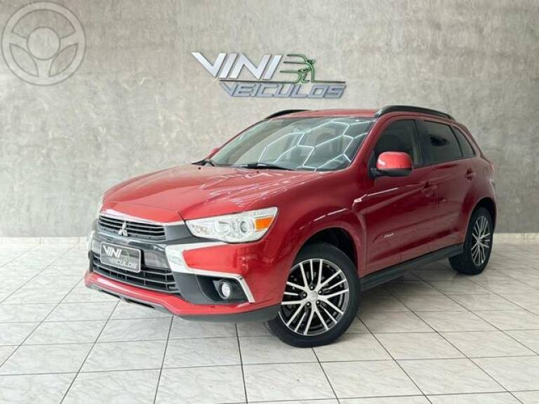 MITSUBISHI - ASX 2.0 AUT. - 2017/2018 - VERMELHA - R$ 89.900,00