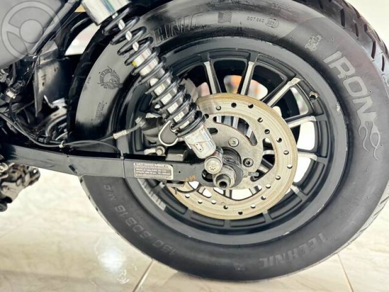 HARLEY DAVIDSON - HARLEY-DAVIDSON XL 883 IRON - 2014/2015 - BEGE - R$ 42.000,00