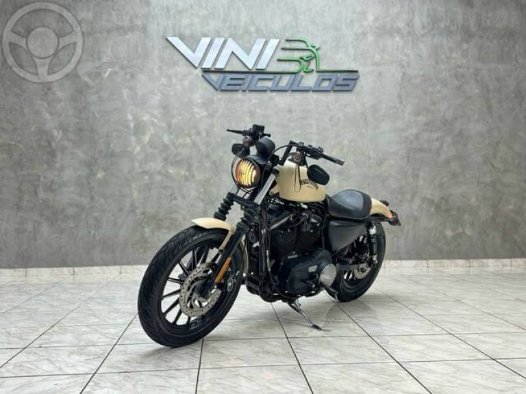 HARLEY DAVIDSON - HARLEY-DAVIDSON XL 883 IRON - 2014/2015 - BEGE - R$ 42.000,00