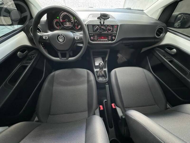 VOLKSWAGEN - UP 1.0 TOTAL FLEX - 2019/2020 - BRANCA - R$ 55.900,00