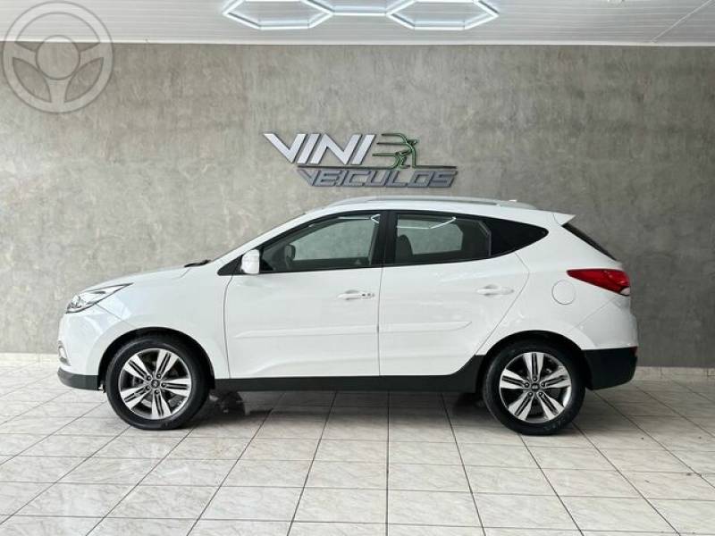 HYUNDAI - IX35 GLS 2.0 FLEX AT - 2017/2018 - BRANCA - R$ 89.900,00