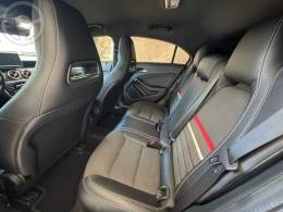 MERCEDES - A200 1.6 TURBO FLEX - 2014/2015 - VERMELHA - R$ 85.000,00