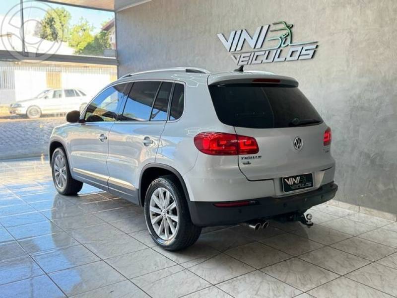 VOLKSWAGEN - TIGUAN 2.0 TSI 4MOTION - 2014/2015 - PRATA - R$ 69.900,00