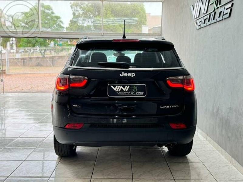 JEEP - COMPASS LIMITED 2.0 AT. FLEX - 2018/2019 - PRETA - R$ 109.900,00