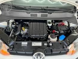 VOLKSWAGEN - UP 1.0 TOTAL FLEX - 2019/2020 - BRANCA - R$ 55.900,00