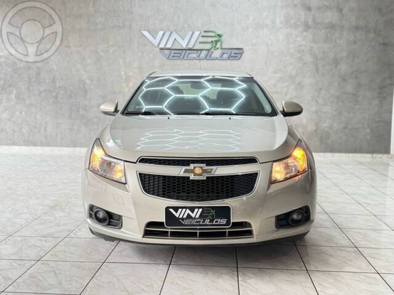 CHEVROLET - CRUZE LT 1.8 FLEXPOWER - 2011/2012 - BEGE - R$ 50.000,00