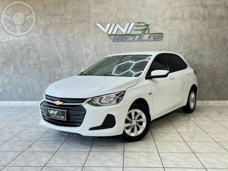 CHEVROLET - ONIX LT 1.0 FLEX - 2023/2023 - BRANCA - R$ 73.000,00