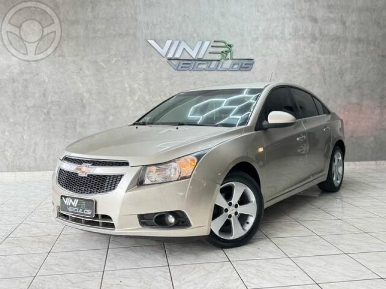 CHEVROLET - CRUZE LT 1.8 FLEXPOWER - 2011/2012 - BEGE - R$ 50.000,00