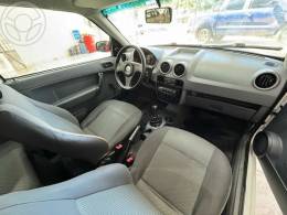 VOLKSWAGEN - GOL G4 1.0 TREND - 2013/2014 - BRANCA - R$ 23.990,00