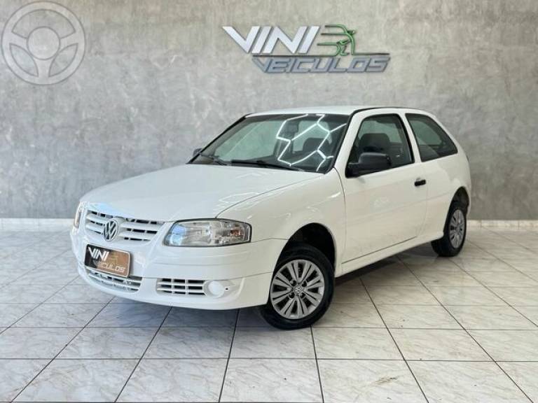 VOLKSWAGEN - GOL G4 1.0 TREND - 2013/2014 - BRANCA - R$ 23.990,00