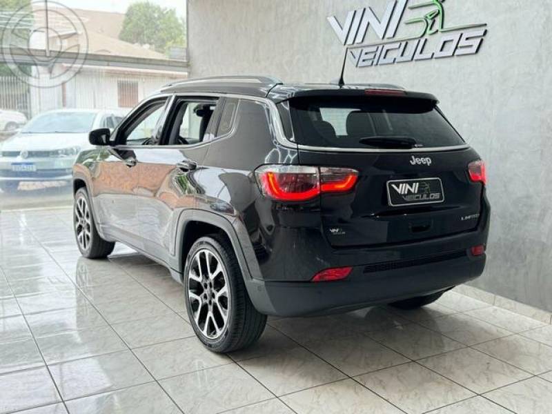 JEEP - COMPASS LIMITED 2.0 AT. FLEX - 2018/2019 - PRETA - R$ 109.900,00
