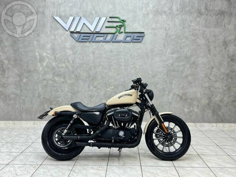 HARLEY DAVIDSON - HARLEY-DAVIDSON XL 883 IRON - 2014/2015 - BEGE - R$ 42.000,00