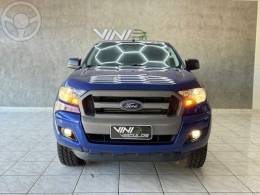 FORD - RANGER XLS 2.2 4X4 AT - 2017/2018 - AZUL - R$ 130.000,00